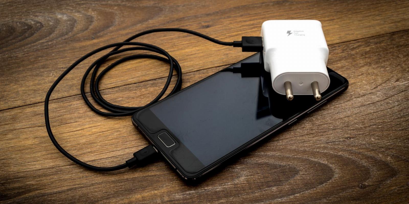 11 Smartphone Charging Habits That Will Improve Battery Life