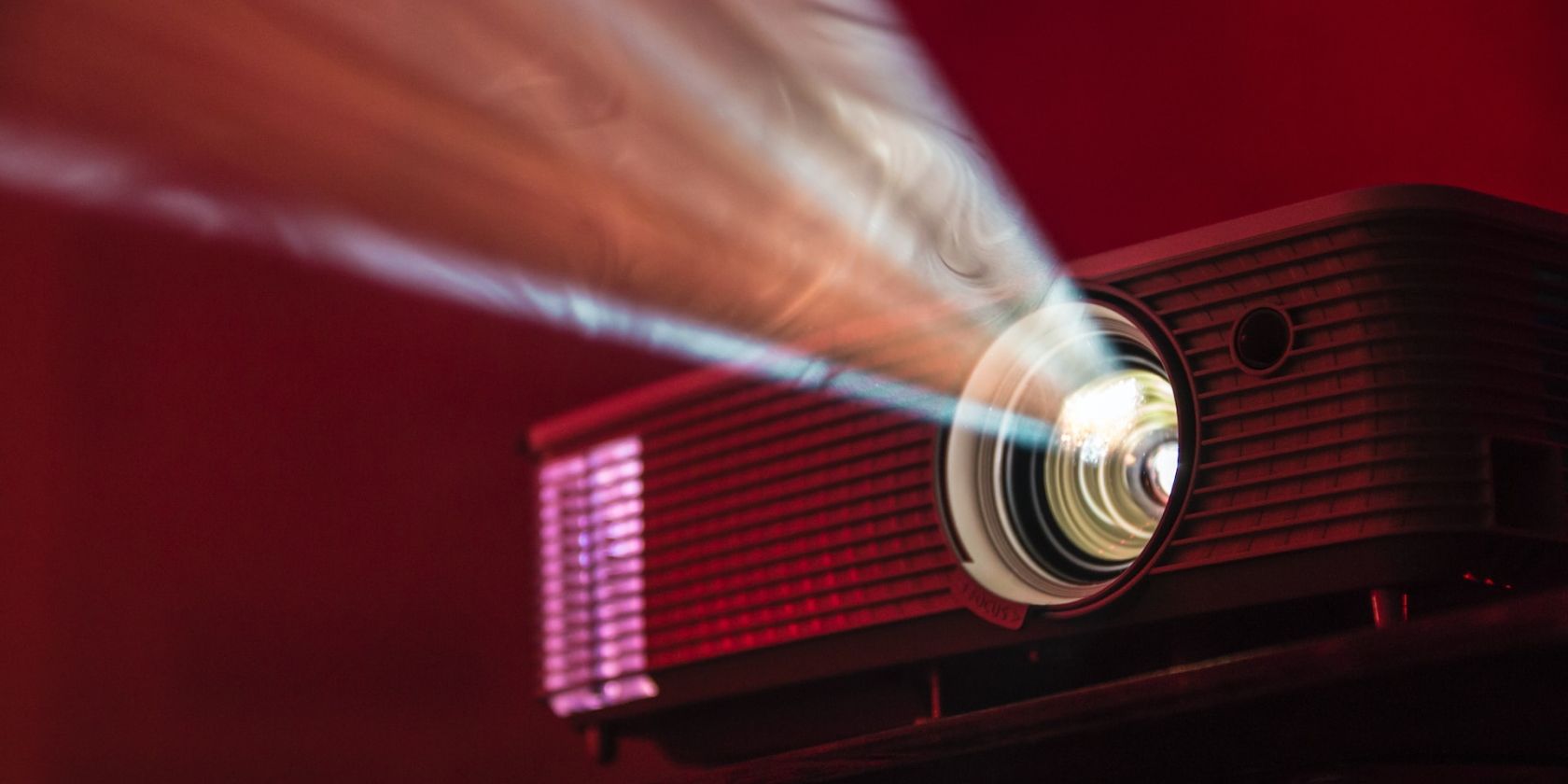 8 Key Factors to Consider When Buying a Projector