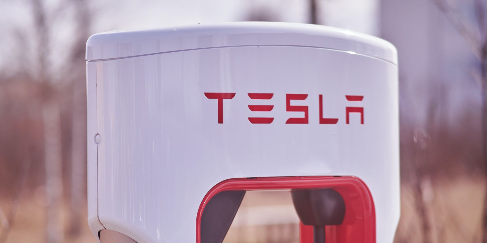 Tesla Supercharger vs. Destination Charger: What’s the Difference?