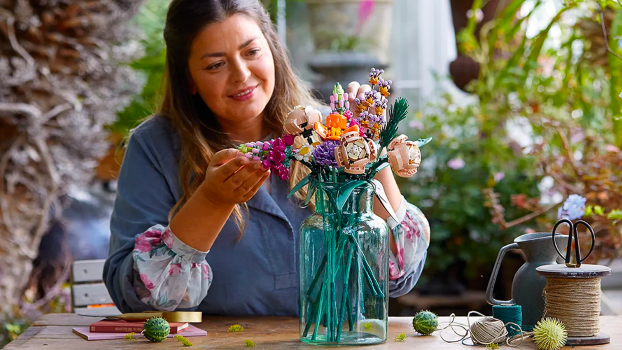 Pre-order the new LEGO wildflower bouquet just in time for Valentine’s Day