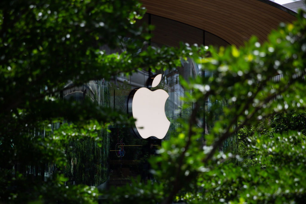 Apple is reportedly experimenting with language-generating AI