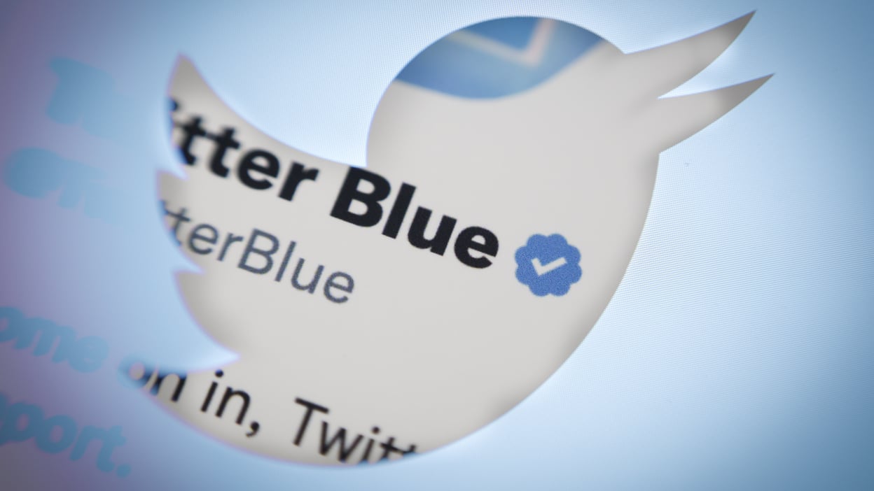 Leaked: A ‘hide checkmark’ option for shy Twitter Blue users