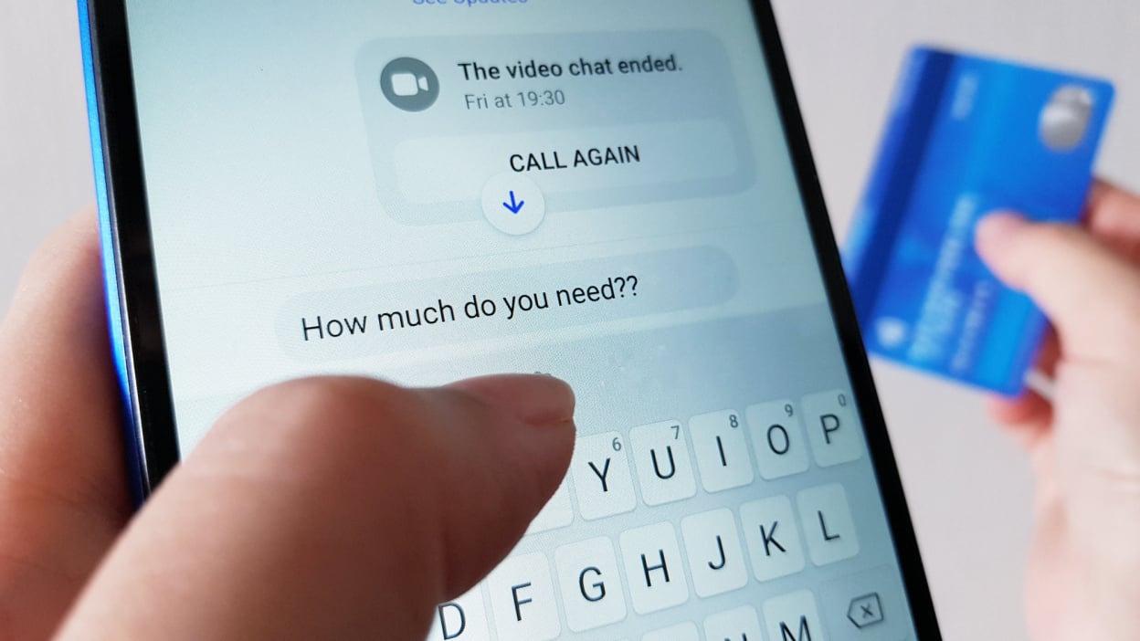 The FCC is finally cracking down on robotexts