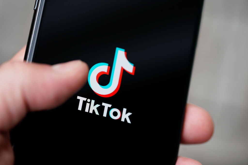 TikTok begins blocking links to app store pages from creators’ bios
