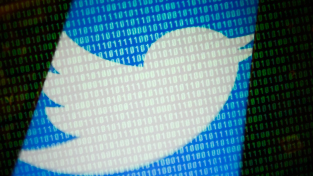 Twitter silent as hackers scam users with stolen high-profile verified accounts