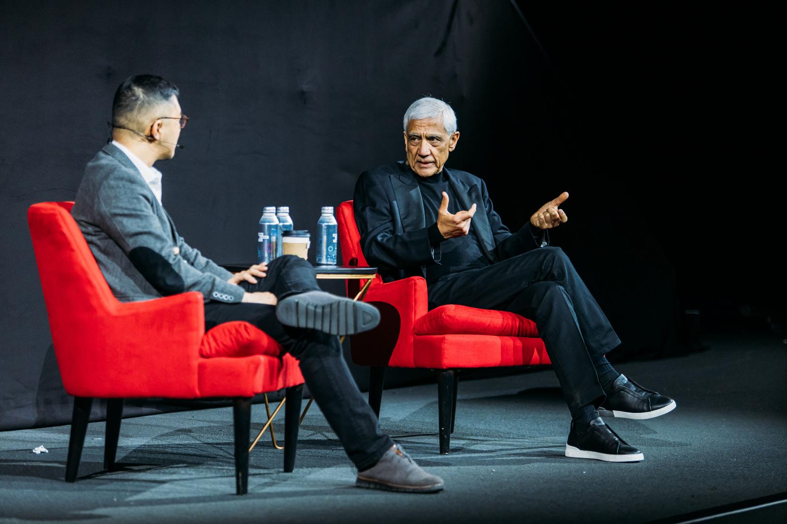 Vinod Khosla’s advice for top VCs? Don’t sit on your founders’ boards
