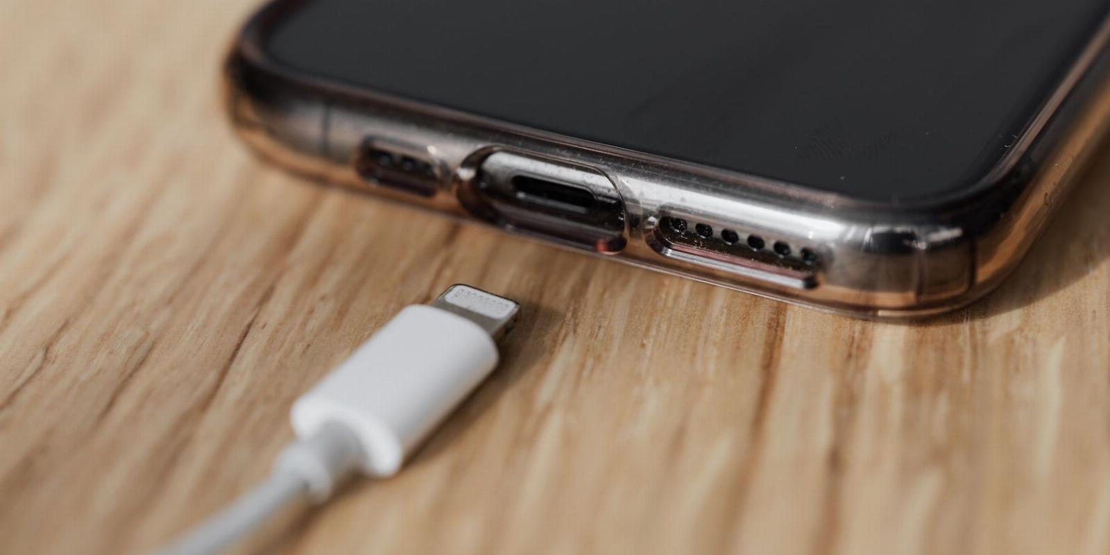 What Is Optimized Battery Charging on iPhone and Mac?