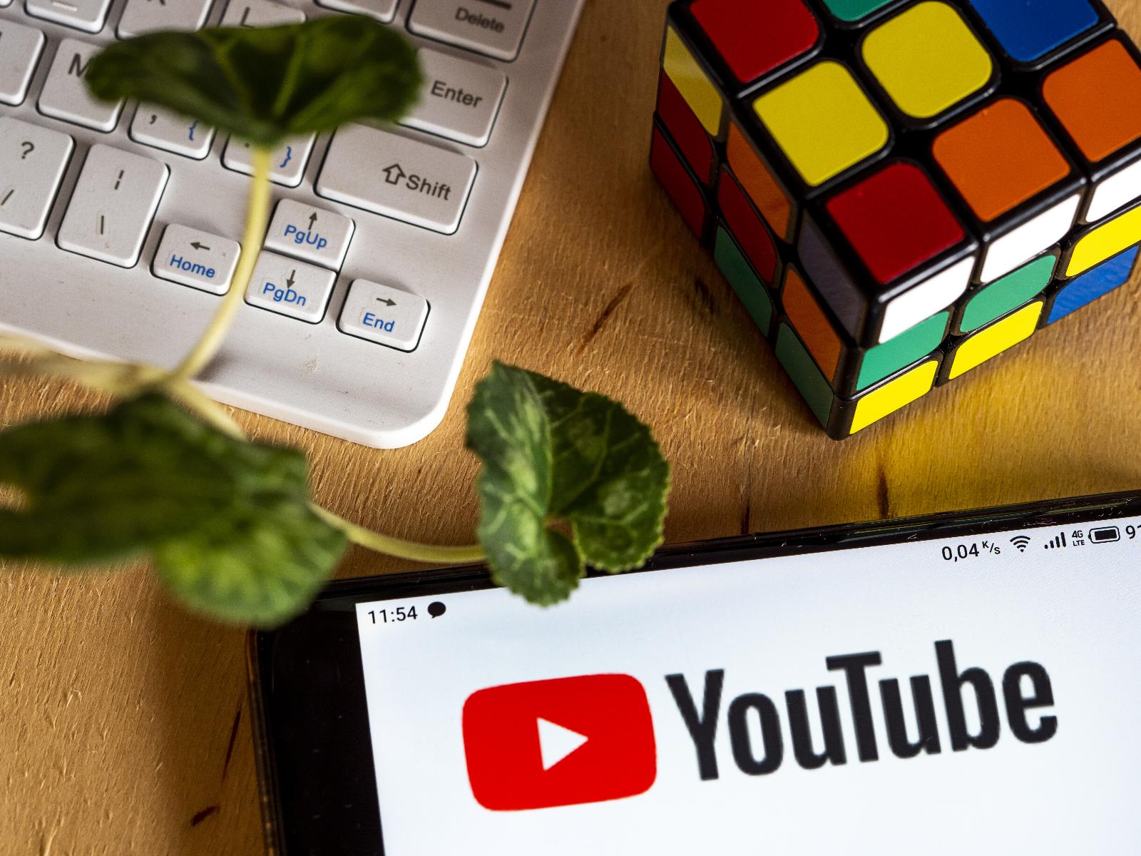 YouTube continues to see ad revenue decline, 2.6% drop YOY