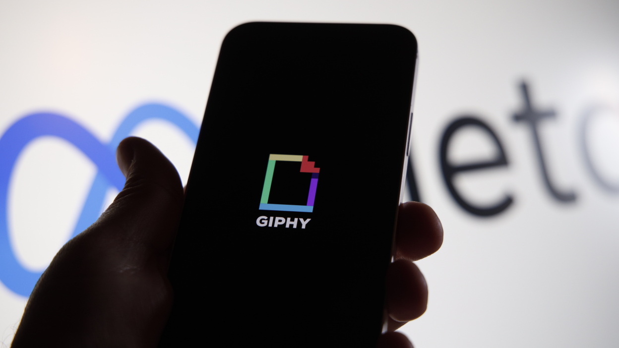 Meta sells GIPHY to Shutterstock for a big loss after regulators force a sale