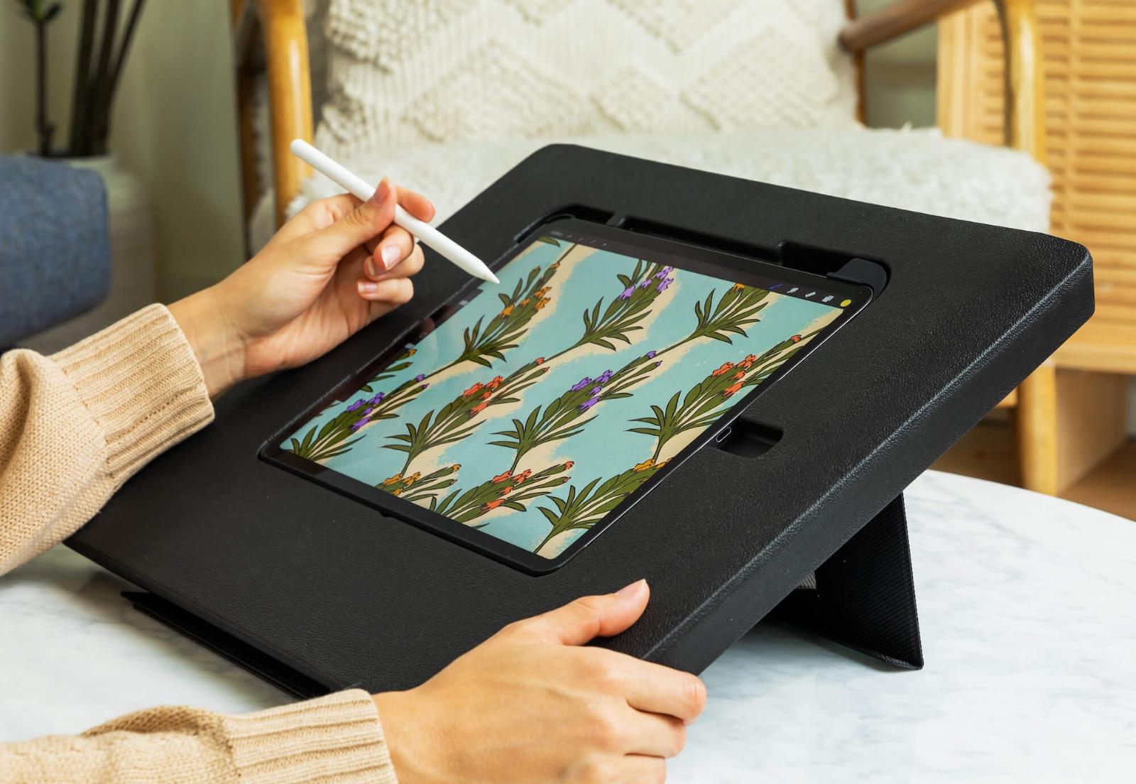 Astropad returns with a $120 iPad drawing stand