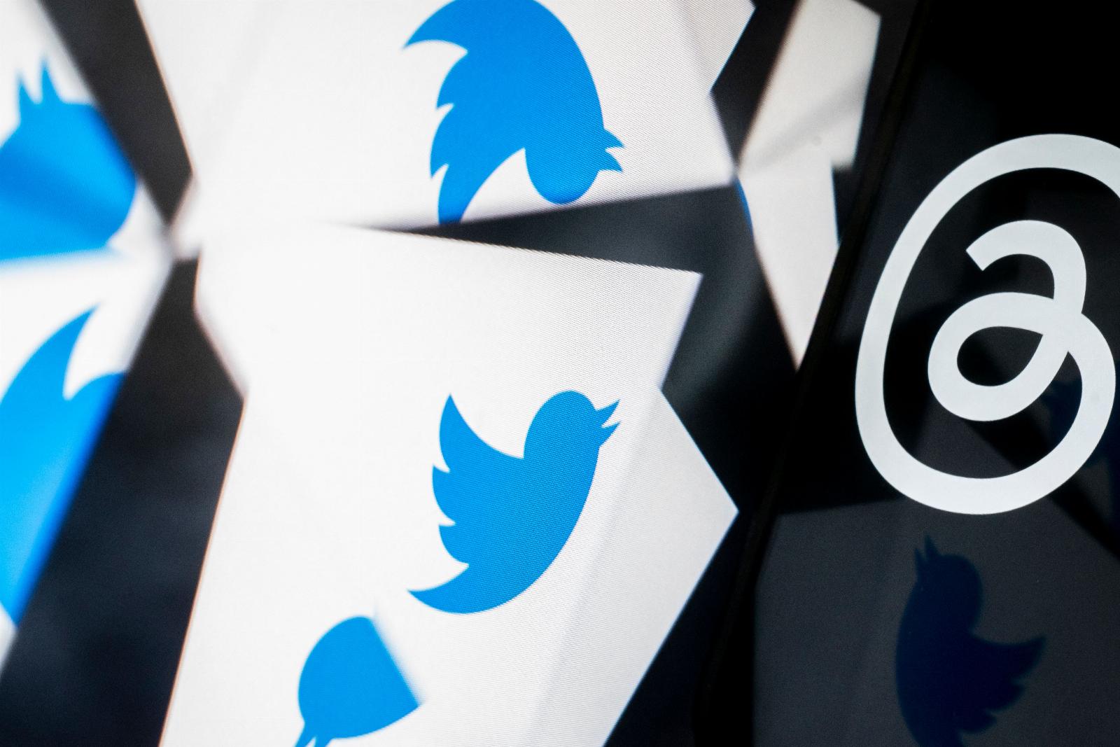 Twitter blocks links to rival Threads, while CEO downplays reports of traffic decline