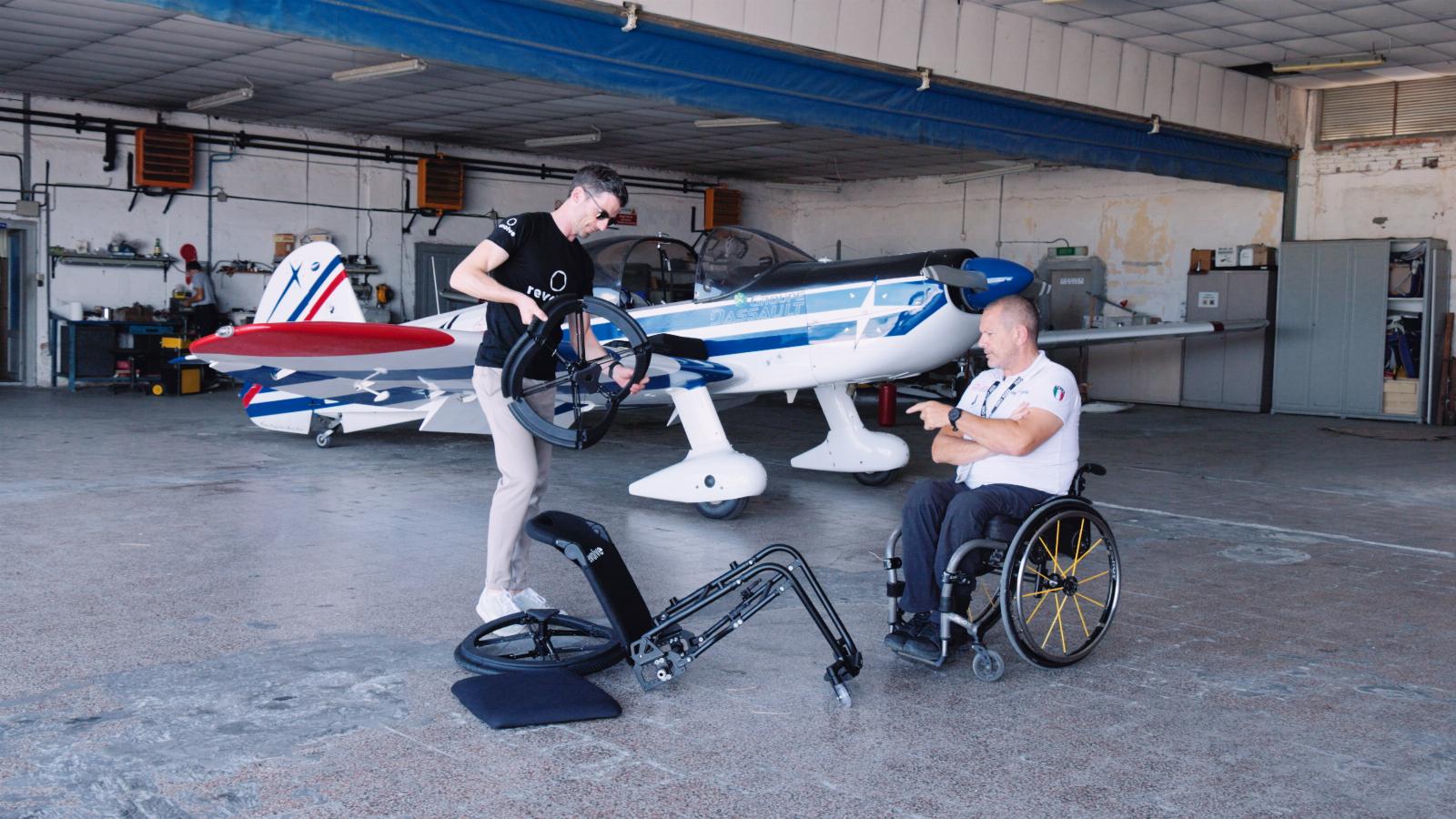 Travel wheelchair Revolve Air launches on Kickstarter