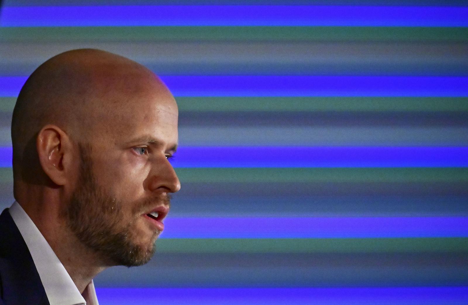 Spotify CEO Daniel Ek tells investors Apple’s DMA rules are a ‘farce,’ but says there are ‘future upsides’ too
