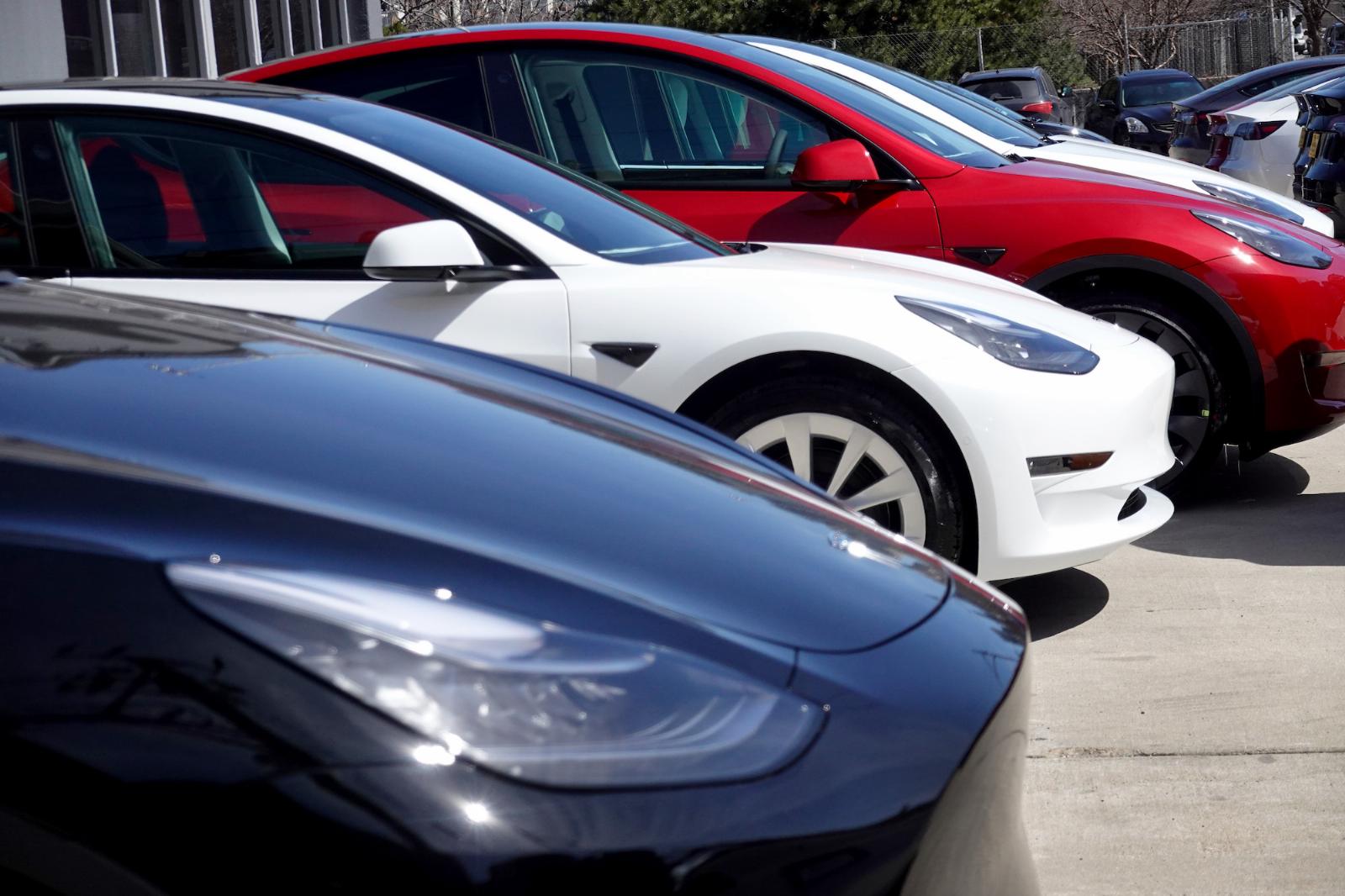 Amber launches Tesla warranty service to help owners of aging EVs