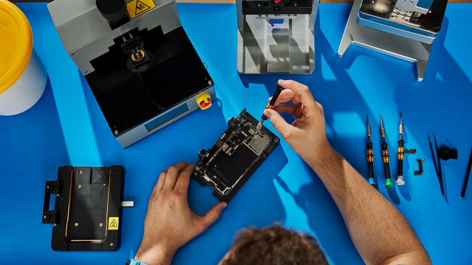 Apple opens access to used iPhone components for repair