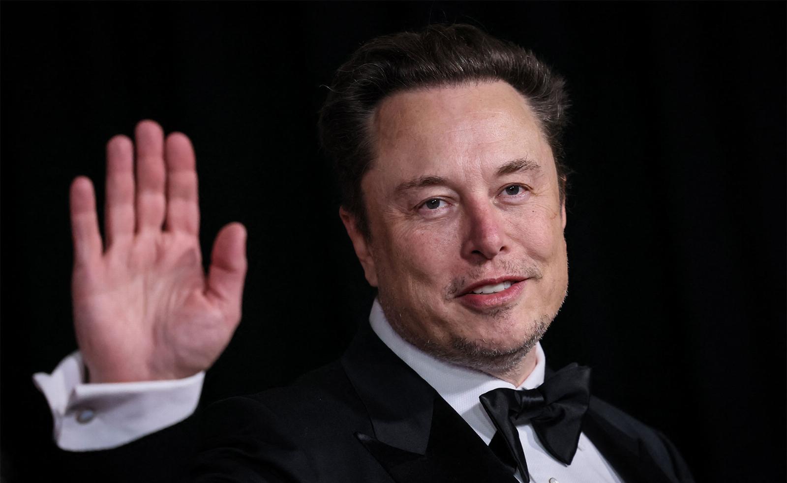 Elon Musk reportedly chats regularly with Putin